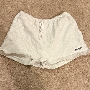 Brandy Melville Cream Short Miami
